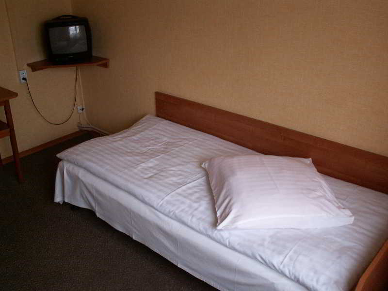 טארנאו Hotel Pod Debem מראה חיצוני תמונה